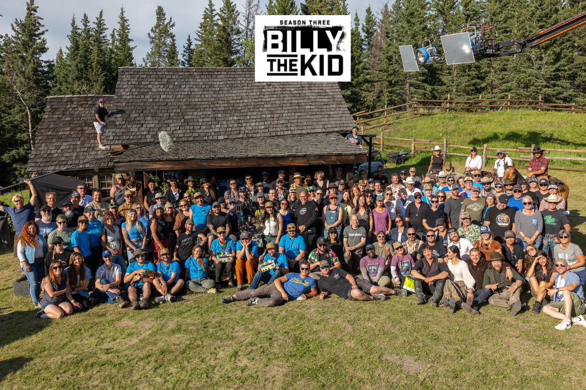 Crew Photo for Season 3 of Made in Alberta 'Billy The Kid' - A good looking group of hard working Albertans who have made the province proud - thank you MGM/Amazon for shooting this grand western with Alberta's epic backdrops 

📸 David Brown