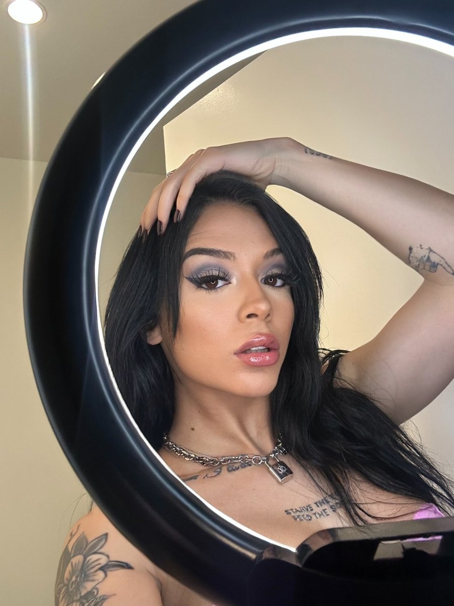 ElaynaBlack's tweet photo. link in bio 🔗💕 https://t.co/UAnrODV6VF