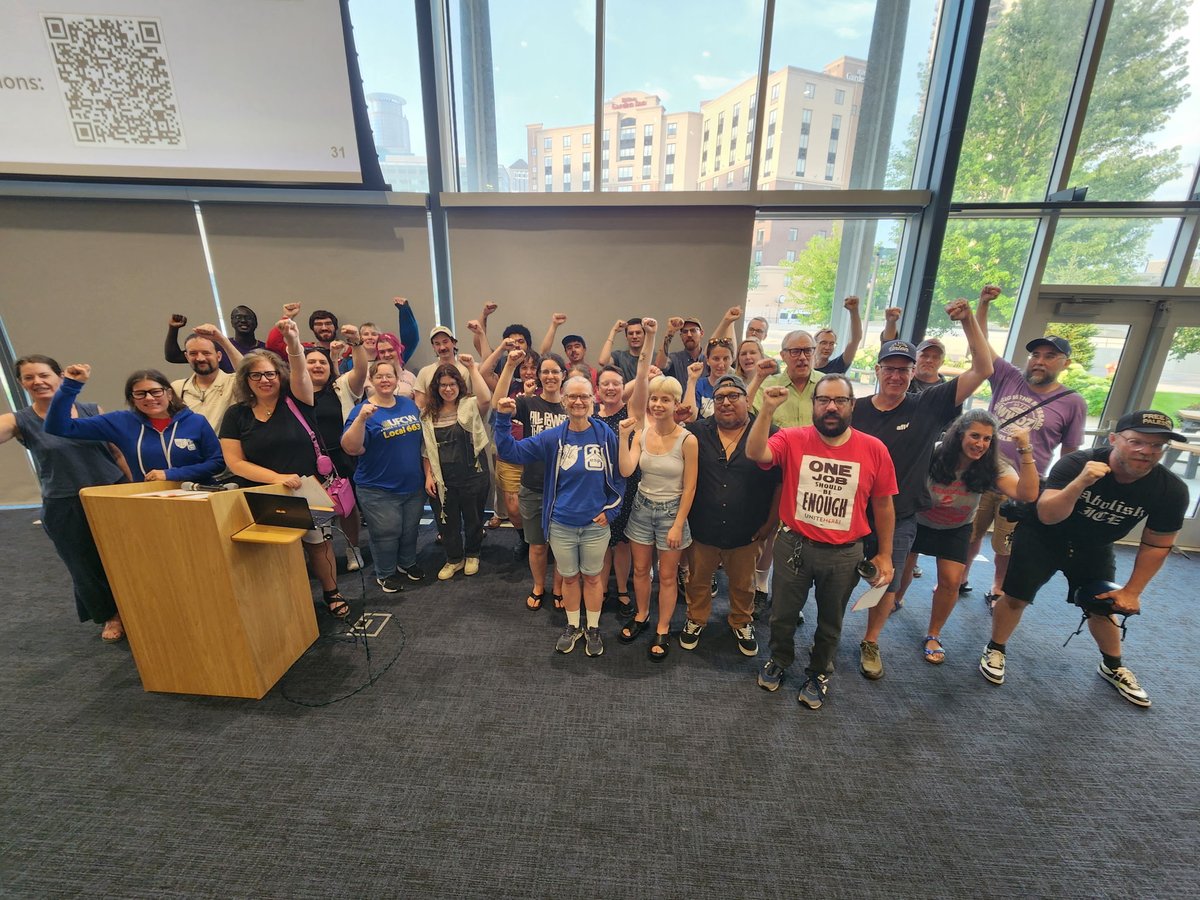 MFELocal59's tweet image. Union members held it down at the ICE rapid response training tonight! #AnInjuryToOne