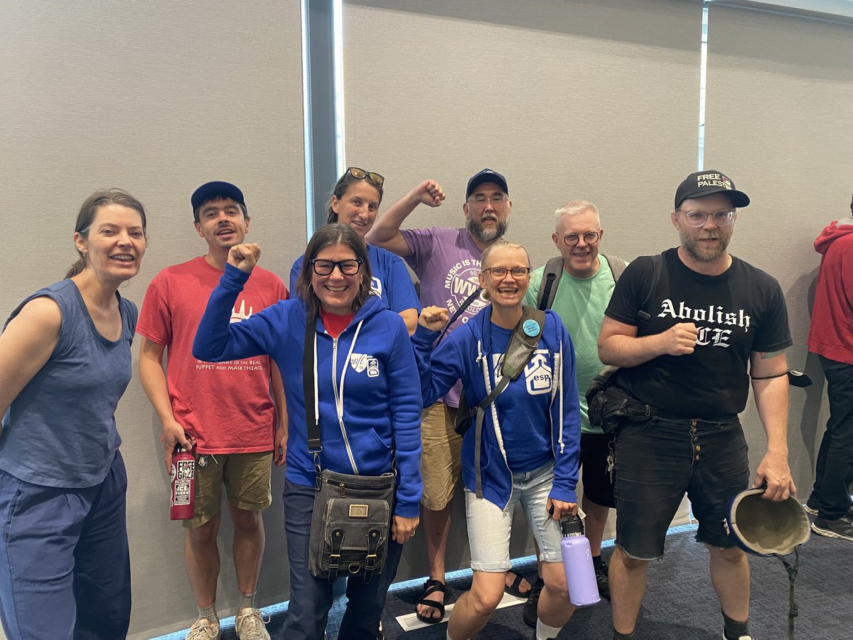 MFELocal59's tweet image. Union members held it down at the ICE rapid response training tonight! #AnInjuryToOne
