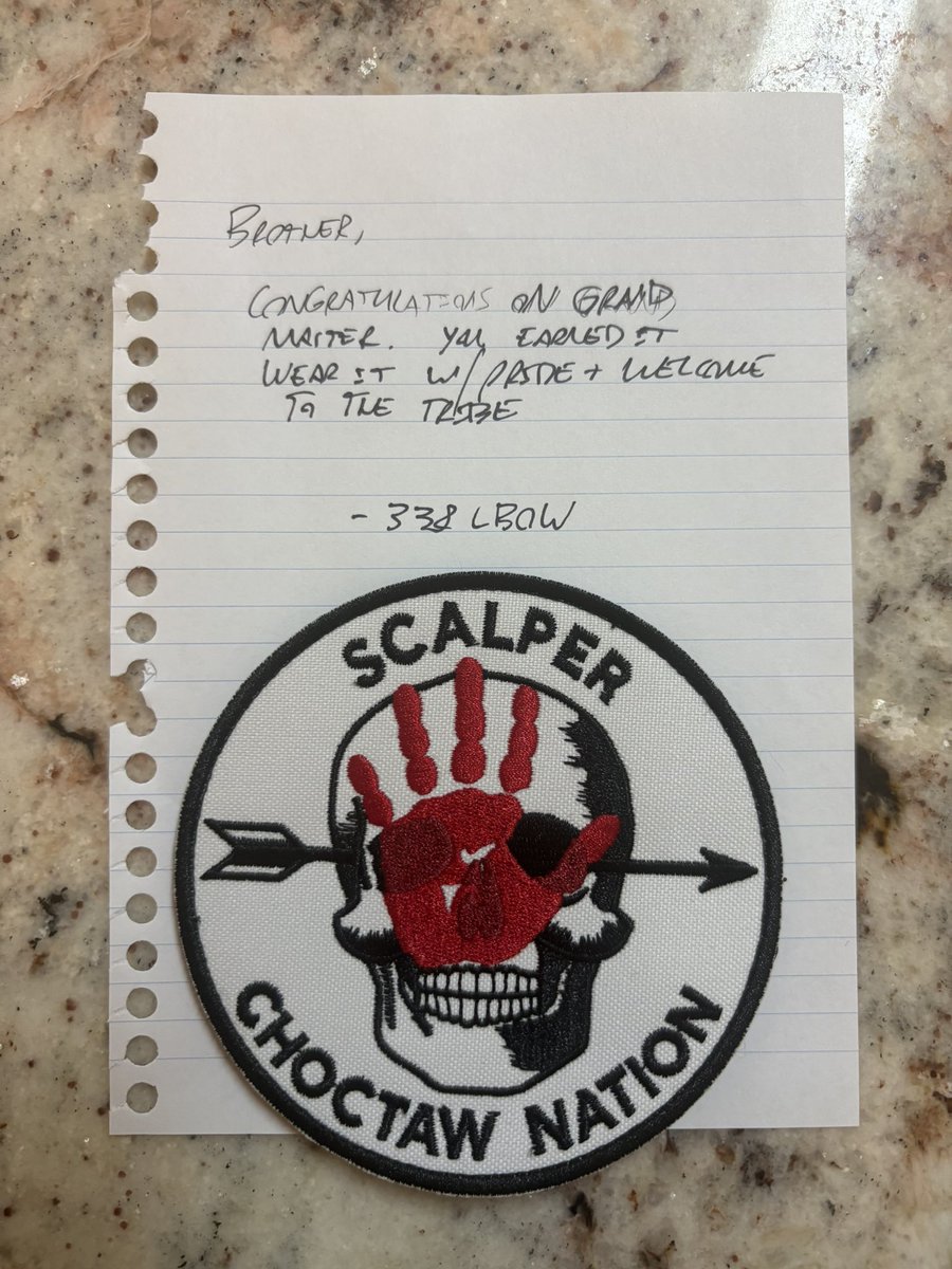 nuttymaxwell's tweet image. Just arrived home from my trip to meet the gang and this was waiting for me!!
.@srsattern I am honored to receive this and will wear it on my match belt with pride. It will ride with me to national championships. Thank you brother 🫡