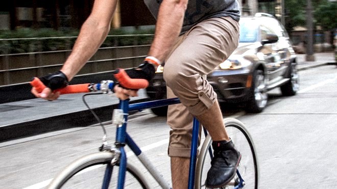 ebikesinternatl's tweet image. New EKOS Poll: 70% of Torontonians Back City’s Efforts to Keep Building Protected Bike Lanes #safecycling #saferroads tinyurl.com/4ke8ne39