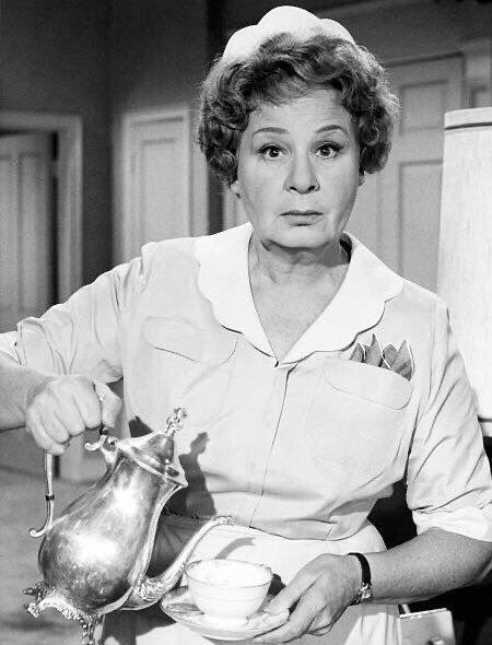 ridethepastlane's tweet image. Shirley Booth starred as Hazel in the 1960s television show, Hazel. Earlier, she received an Academy Award for Best Actress in a Leading Role for her performance in Come Back, Little Sheba, released in 1952.