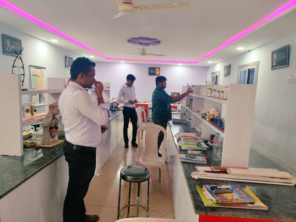 14.07.2025 : BDO Khaprakhol along with Sarpanch Padiabahal and concern JE, visited the Dederh High School and checked the quality of MDM, Cleanliness, Infrastructure and discussed further course of action with the school authorities. <a href="/SMEOdisha/">EducationOdisha</a> <a href="/CollectorBgr/">Collector & DM, Balangir</a> <a href="/PRDeptOdisha/">Panchayati Raj and Drinking Water Department</a>