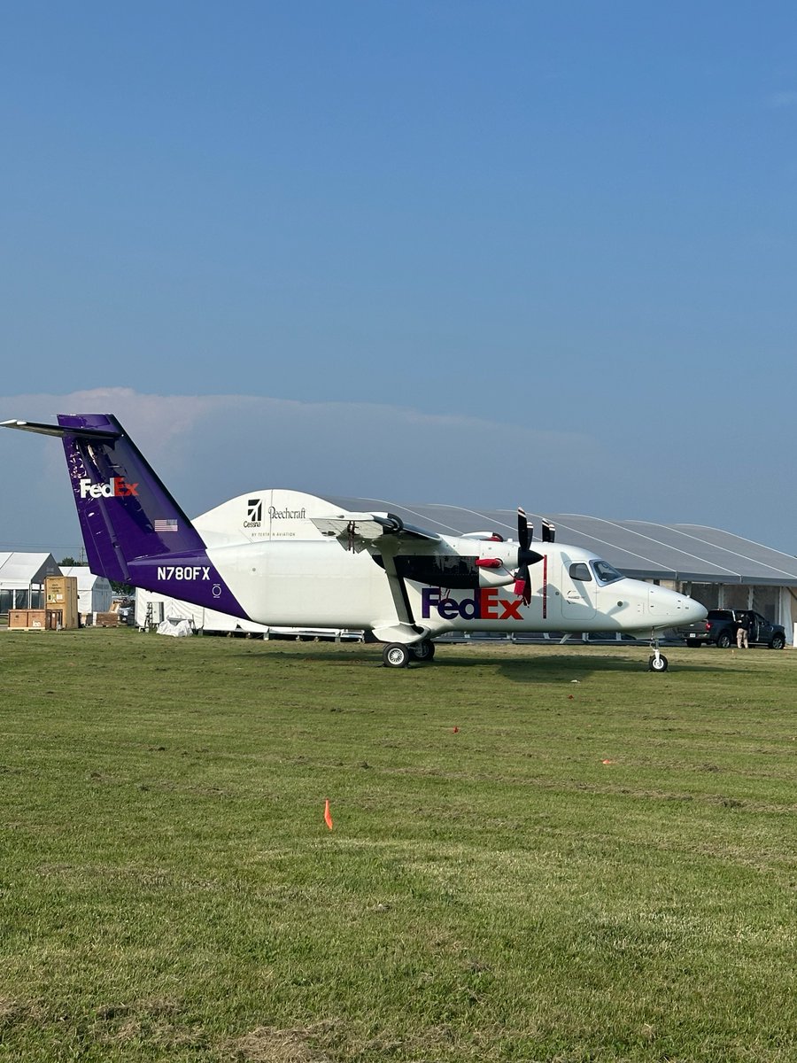 Cessna's tweet image. Just a SkyCourier, counting down the days until friends show up for the party 🥹
@TextronAviation's static display will be the largest the company has ever included at @EAA AirVenture Oshkosh.
See the full lineup here ➡️ bit.ly/OshKosh2025
#Osh2025 #cessna