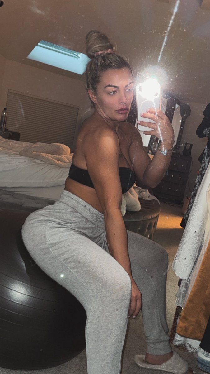 mandysacs's tweet image. Let’s chat! 😊

Onlyfans.com/mandysacs