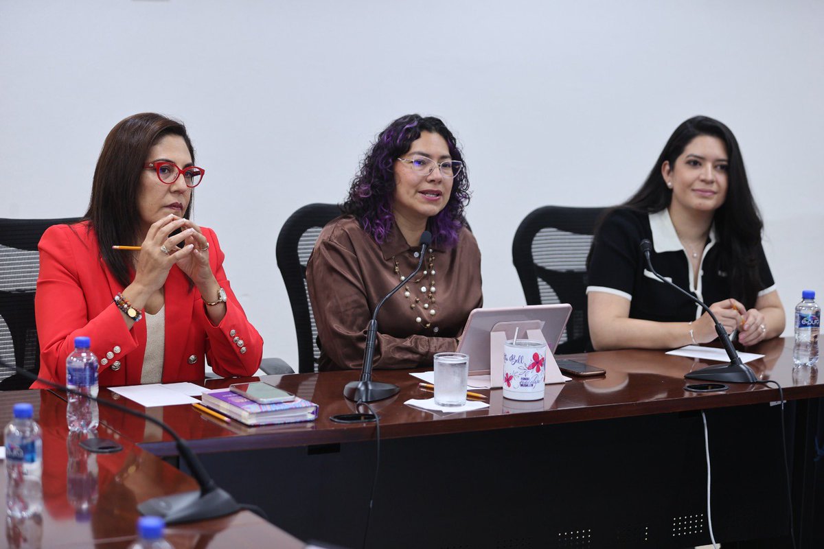Rita Bell López V (@ritabelllpz) on Twitter photo Integrantes del Grupo de Trabajo en Materia de Transparencia del <a href="/INEMexico/">@INEMexico</a> sostuvimos una importante reunión con la Comisionada Pdta <a href="/lauraenriquezr/">Laura L. Enríquez Rodríguez</a> y personal de <a href="/InfoCdMex/">INFO CDMX</a>, para compartir experiencias e información sobre las facultades y procedimientos en la materia. Integrantes del Grupo de Trabajo en Materia de Transparencia del <a href="/INEMexico/">@INEMexico</a> sostuvimos una importante reunión con la Comisionada Pdta <a href="/lauraenriquezr/">Laura L. Enríquez Rodríguez</a> y personal de <a href="/InfoCdMex/">INFO CDMX</a>, para compartir experiencias e información sobre las facultades y procedimientos en la materia.