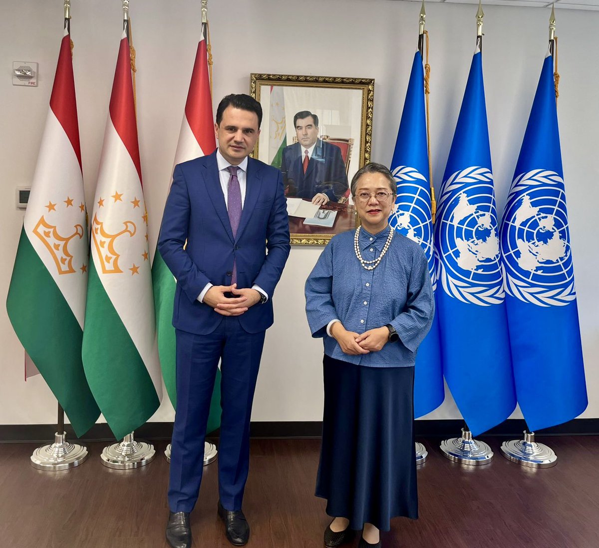 Jonibek Hikmat (@tajikistanprun) on Twitter photo Great catching up w/ <a href="/UN_Armida/">Armida Alisjahbana</a> of <a href="/UNESCAP/">United Nations ESCAP</a> on the sidelines of #HLPF2025!
We discussed key areas of cooperation:
👉#UN80 Initiative
👉ESCAP’s 2026 water prep mtg
👉#DushanbeWaterProcess
Excited to deepen ties on #WaterAction & #SDG6!
#UNESCAP #AsiaPacific #UN2026WaterConf Great catching up w/ <a href="/UN_Armida/">Armida Alisjahbana</a> of <a href="/UNESCAP/">United Nations ESCAP</a> on the sidelines of #HLPF2025!
We discussed key areas of cooperation:
👉#UN80 Initiative
👉ESCAP’s 2026 water prep mtg
👉#DushanbeWaterProcess
Excited to deepen ties on #WaterAction & #SDG6!
#UNESCAP #AsiaPacific #UN2026WaterConf