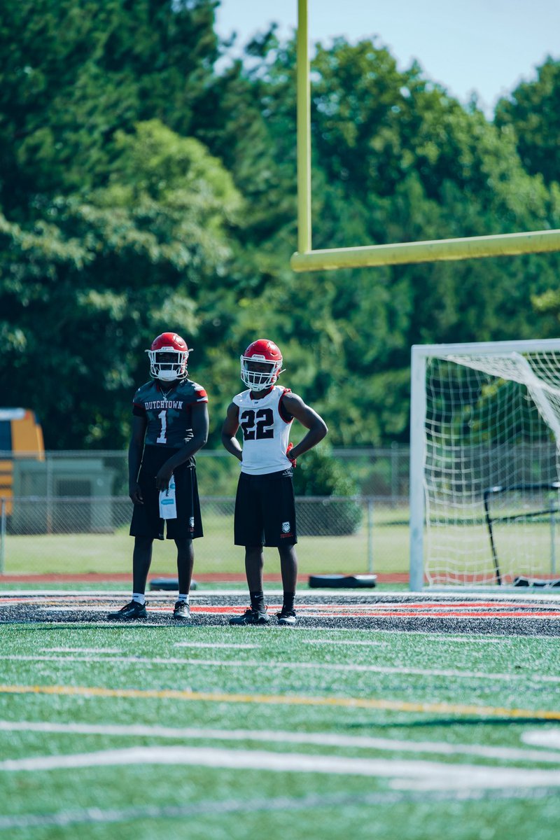 jamarihare's tweet image. OTAs vs Newton ‼️ @kevontglenn @EricSwinney 🐶💪🏾