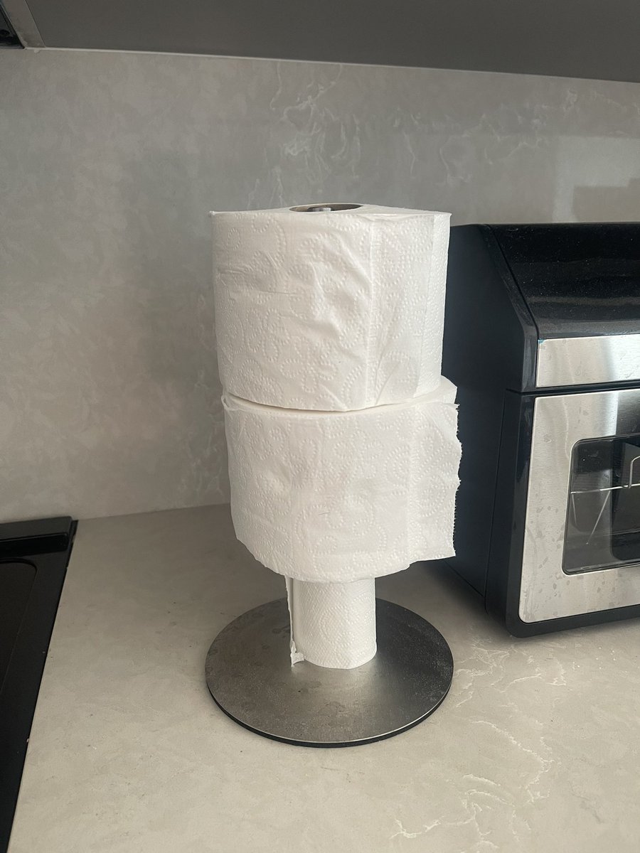 Josh Ellum tweet media