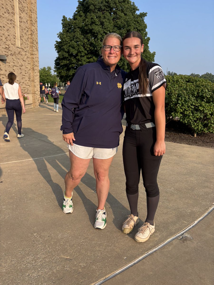 It felt great to be back at the <a href="/NDsoftball/">Notre Dame Softball</a> camps these past couple days! I had so much fun and learned a lot. Thank you to all the coaches and players at the camp for helping me work on my skills! <a href="/2Ganeff/">Kris Ganeff</a> <a href="/CoachDeOliveira/">☘️Irish Coach Boo!☘️</a> <a href="/j_spitale/">Jamie Spitale</a> <a href="/Coach_pooch/">Mike “Pooch” Perniciaro</a> <a href="/Outlaws16UNat/">OhioOutlaws16UNational</a>