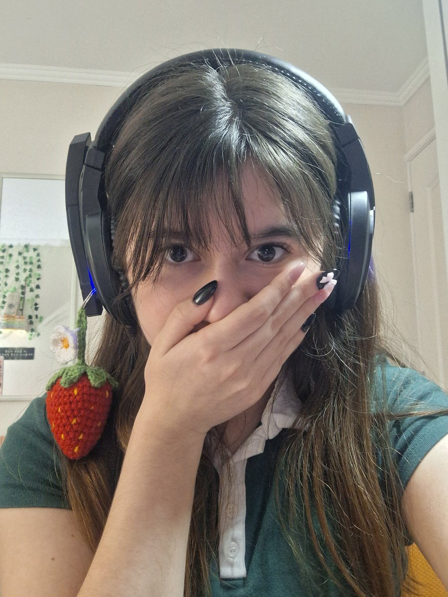 ANDO EN STREAM GENTE!!! UN POQUITO DE MINECRAFT
twitch.tv/carofresa?sr=a
Twich: Carofresa