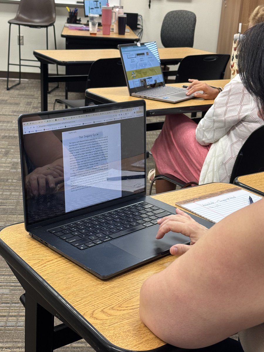 Learn_AndGo's tweet image. Diving into inquiry like 💡🤖📚! Had a blast co-facilitating our Cultivate session with AI + @wakelet magic with @mrs_anderson22 #FISDLearns #Cultivate25