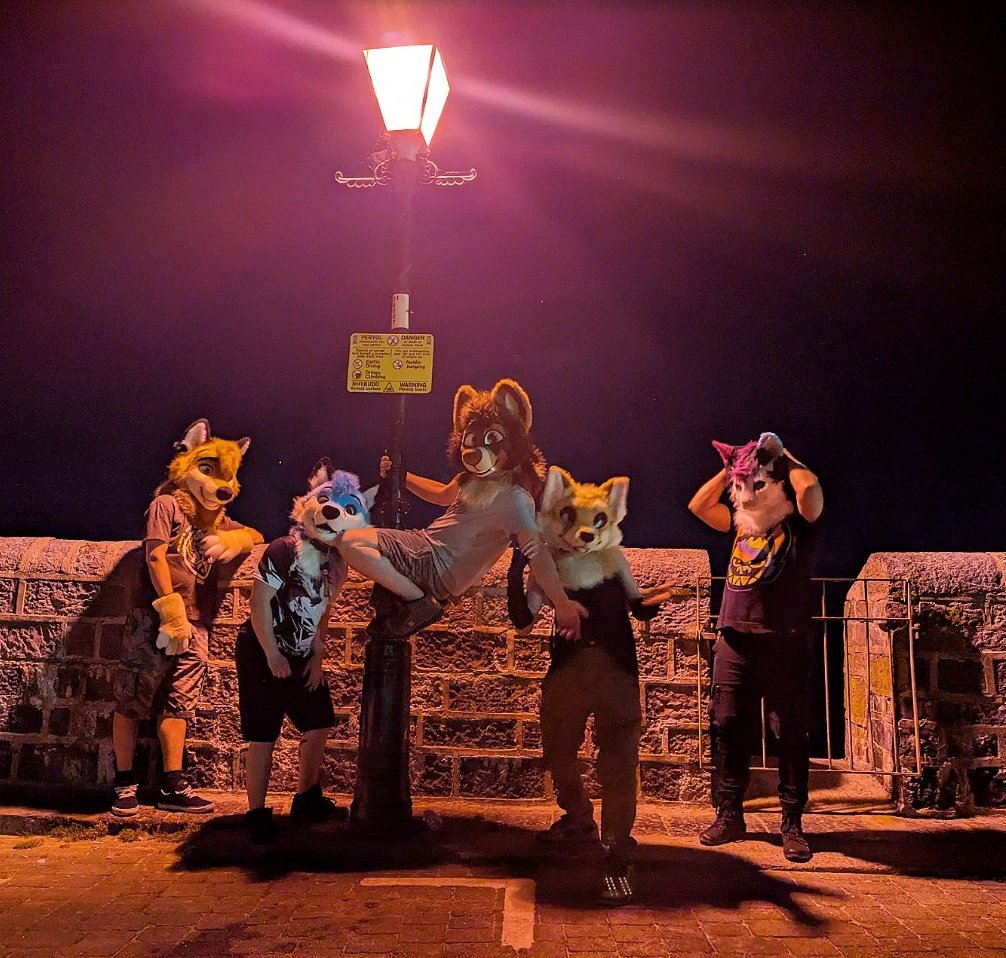 Atlas Beardog (@atatatlas) on Twitter photo Climbing the lamppost was just an excuse to flying knee kick a fox 🦊💥🦵
<a href="/TibbleTheFox/">Tibble the Fox</a>
<a href="/ThePocketyFox/">Pockety Flops</a>
<a href="/CerriFox/">Cerri</a>
<a href="/CatJimbles/">JimblesTheCat</a> Climbing the lamppost was just an excuse to flying knee kick a fox 🦊💥🦵
<a href="/TibbleTheFox/">Tibble the Fox</a>
<a href="/ThePocketyFox/">Pockety Flops</a>
<a href="/CerriFox/">Cerri</a>
<a href="/CatJimbles/">JimblesTheCat</a>