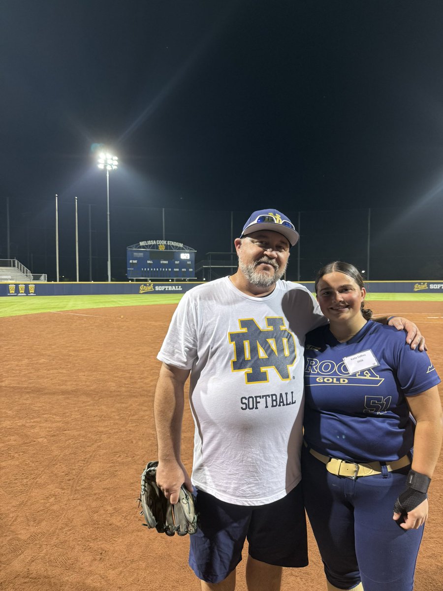 I had an amazing time <a href="/NDsoftball/">Notre Dame Softball</a> Hitting Under the Lights camp! Thank you to all the coaches for their energy and feedback during the camp. I loved being on the field with everyone!! 

@RockGoldVA_Ward <a href="/RiversideRamsSB/">Riverside Rams Softball 🥎</a> <a href="/kevinbednoski/">Kevin Bednoski</a> <a href="/Belles_Softball/">Belles_Softball</a>