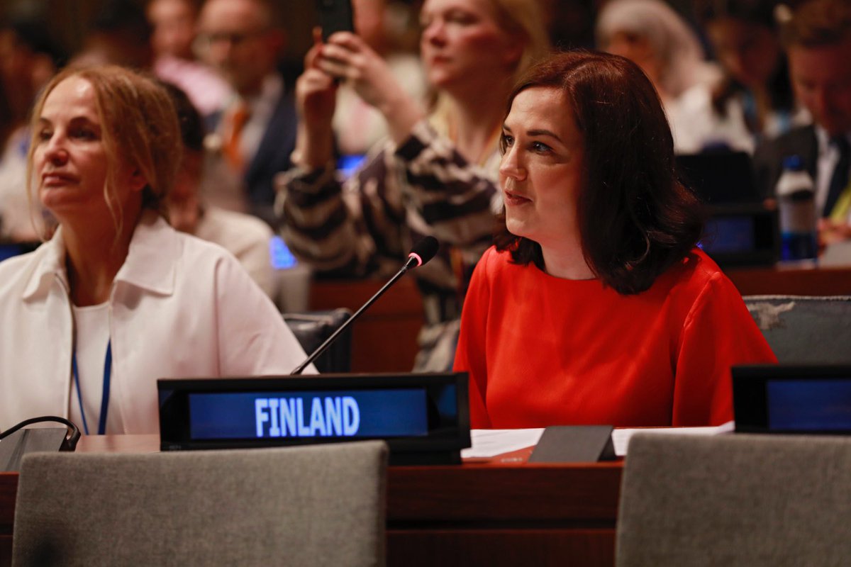unwomenchief's tweet image. Engaging dialogue today with Member States at #HLPF on #SDG5 - the docking station of all SDGs.
Gender equality is our best solution to realize sustainable development, peace & security #ForAllWomenAndGirls.
With 5 years left, we must scale up & accelerate to deliver the #SDGs.