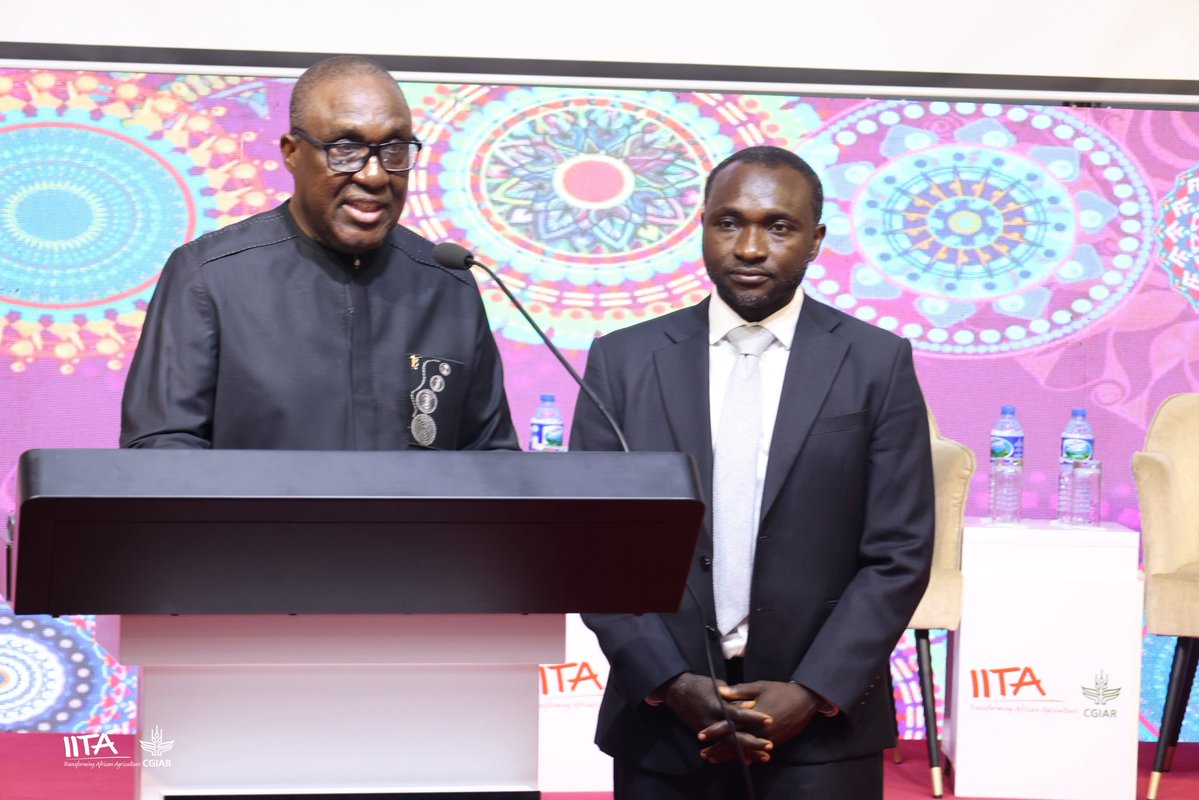 Simeon Ehui (@simeonehui) on Twitter photo Thank you, Your Excellency <a href="/julius_maadabio/">Julius Maada Bio</a>. It was an honor to co-author this piece with you, <a href="/seyiamakinde/">Seyi Makinde</a>, and <a href="/HafezGhanem_Dev/">Hafez Ghanem</a>.
Indeed, #FeedSalone is a compelling example of what bold, African-led agricultural transformation looks like. Thank you, Your Excellency Thank you, Your Excellency <a href="/julius_maadabio/">Julius Maada Bio</a>. It was an honor to co-author this piece with you, <a href="/seyiamakinde/">Seyi Makinde</a>, and <a href="/HafezGhanem_Dev/">Hafez Ghanem</a>.
Indeed, #FeedSalone is a compelling example of what bold, African-led agricultural transformation looks like. Thank you, Your Excellency
