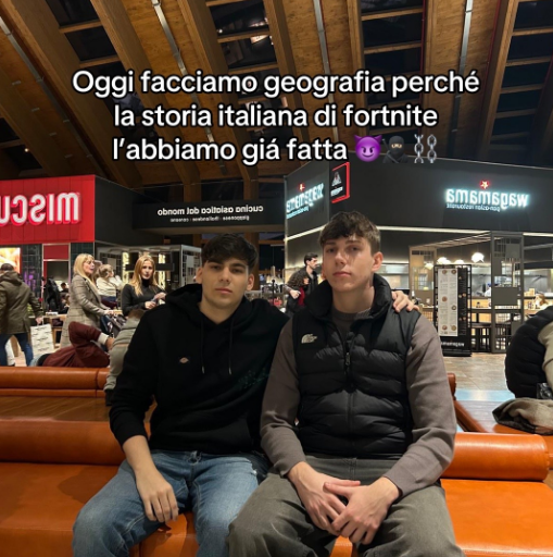 non riesco a dormire sapendo quello che è successo...💔😔