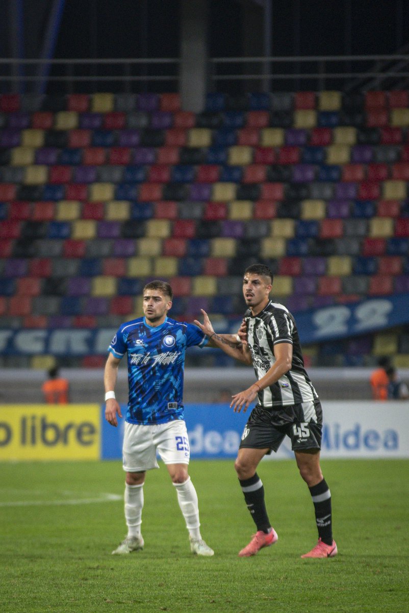 A preparar la vuelta! De tu mano señor🙏🏼
Definimos en Uruguay🏆🇦🇷