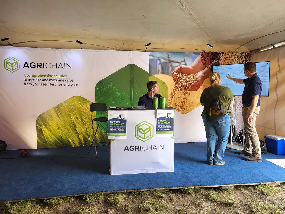 AgriChain's tweet image. Day 1 at #AgInMotion ✅

Great to connect with the Canadian ag community as we introduce AgriChain – an all-in-one platform to manage contracts, inventory, orders &amp;amp; invoices in real time.

We’re back tomorrow at the Scotiabank tent, come say hi! #AgriTech #GrainTech
