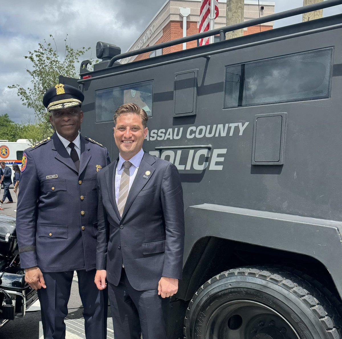 BlumencranzJake's tweet image. I was proud to stand with @AGPamBondi, @NassauExec Bruce Blakeman, Police Commissioner Patrick Ryder, the @NassauCountyPD Foundation, and dedicated community leaders to officially open the groundbreaking Harry Singh Bolla Charity Foundation Training Village — a first-of-its-kind…