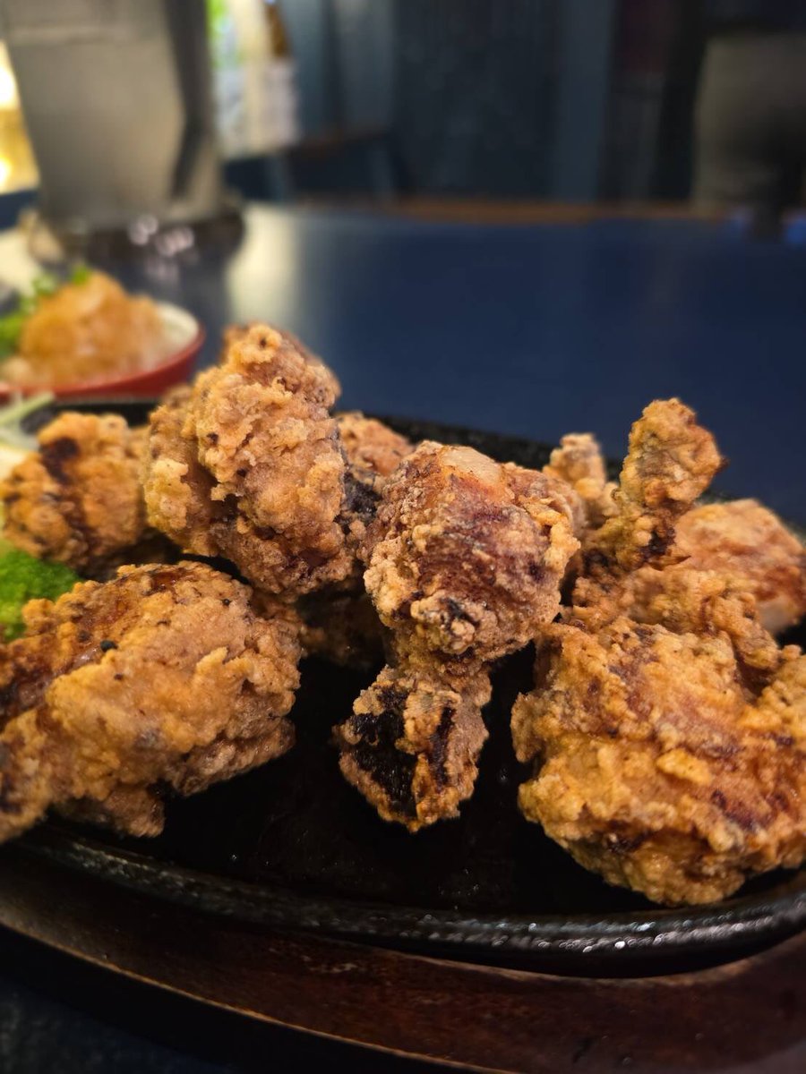 今日のランチは唐揚げを食べてきました☺️
とってもボリューミーなので午後の業務寝てしまいそうですが頑張ります…！笑

みなさんの今日のランチは何でしたか？
ぜひ教えてください☺️

#企業公式つぶやき部 
#企業公式のランチ紹介
#からあげ #ランチ
