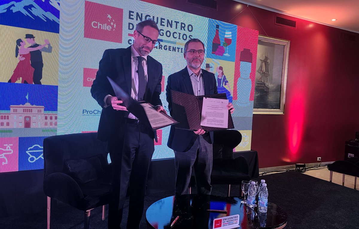 🤝🇨🇱🇦🇷 Chile y Argentina firmaron un importante acuerdo entre las agencias de comercio exterior de ambos países, con el objetivo de promover la cooperación, el desarrollo y el crecimiento regional.

#ChileArgentina #ComercioExterior #FirmaDeAcuerdo #IntegraciónRegional