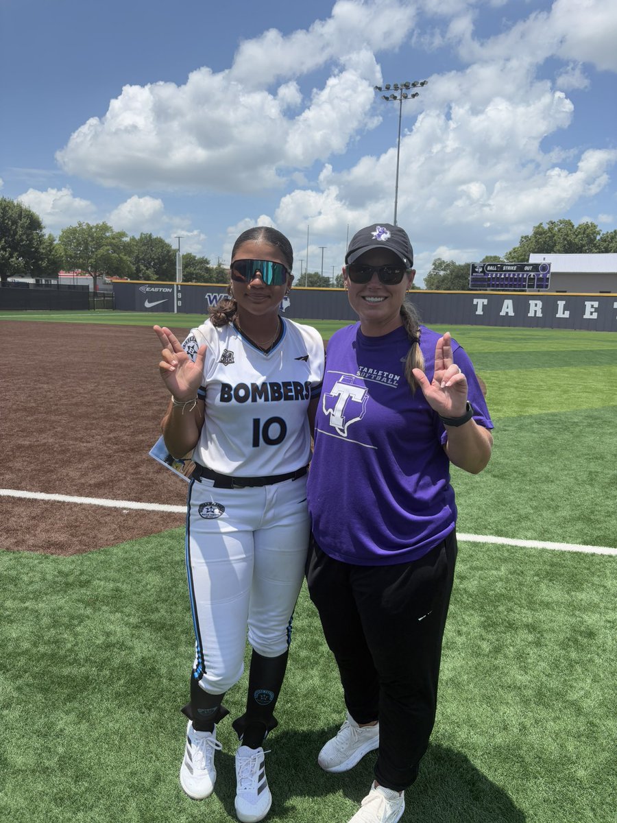 siennarichmond5's tweet photo. I attended @TarletonSB softball camp today!! Thank you @Coach_Cump for some great advice, Got some great work today!! https://t.co/Vjrh9NLUGs