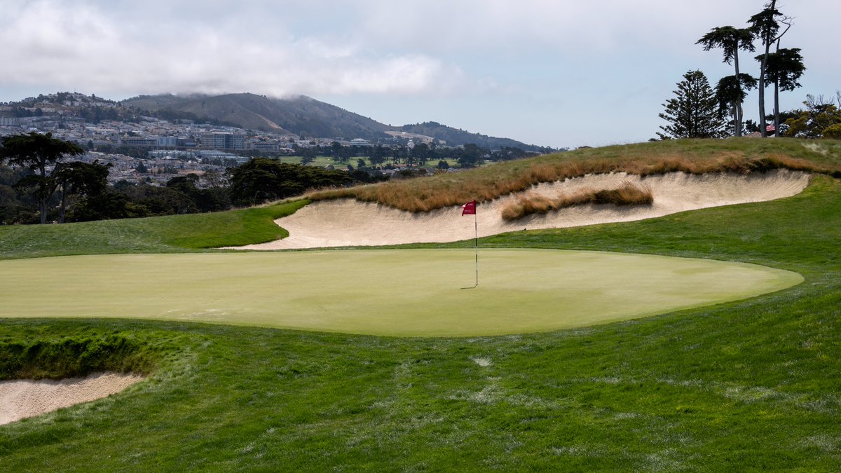 garrett_TFE's tweet image. Not going to lie and say I love the Olympic Club's Lake Course, but I respect it. It puts you in a cage match against the slope of the property, and if you're not a stellar player, you're probably going to lose.
Looking forward to this year's U.S. Amateur.