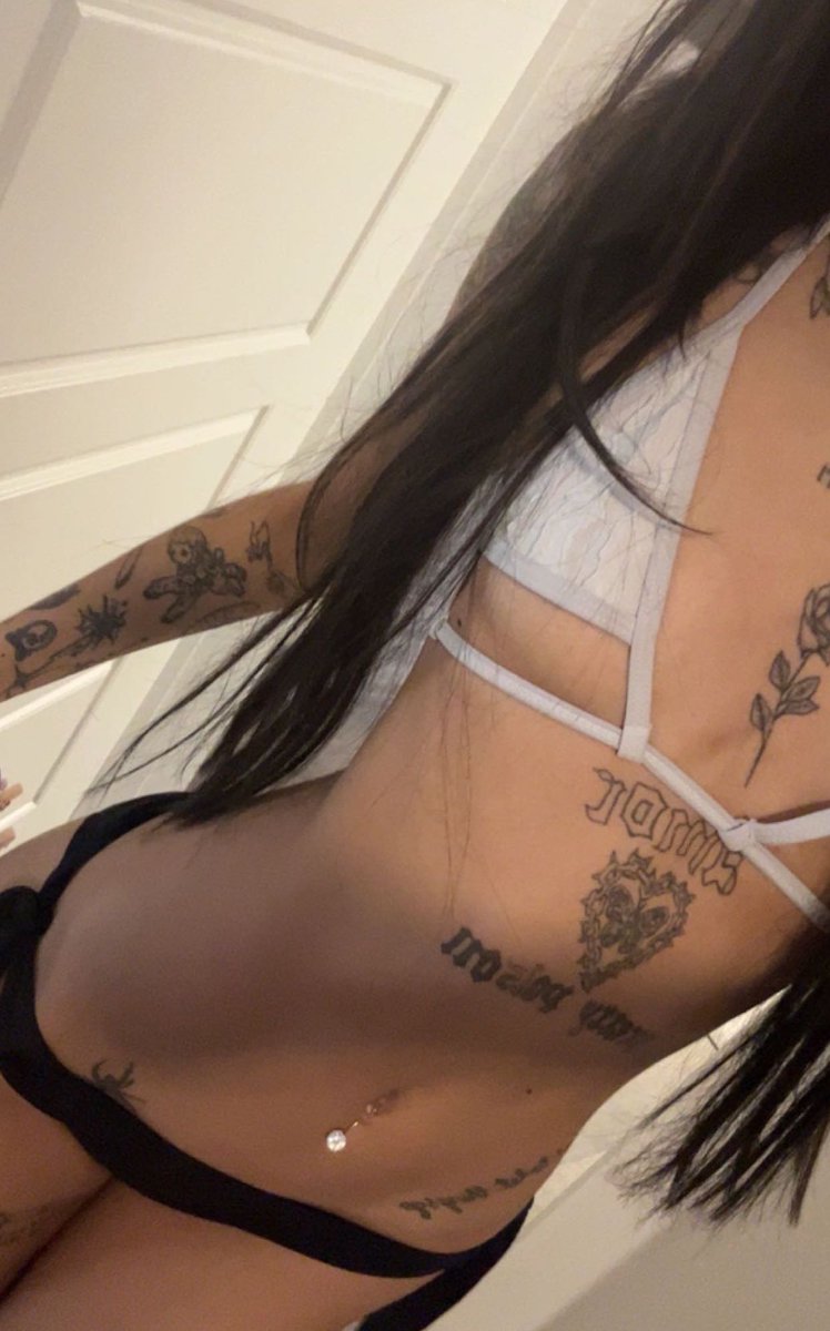 ArlaWanwan's tweet photo. Aria

•19 años
•50 kg
•Snowbunny 
•trad wife 

#SEXROL #BNWO #Fakerol #SEXTING 

💕si algo me enseñó mamá es que una mujer para ser feliz necesita un negro qué te deje bien cogida y con toda la leche adentro💕 https://t.co/0nKOH3yyzb