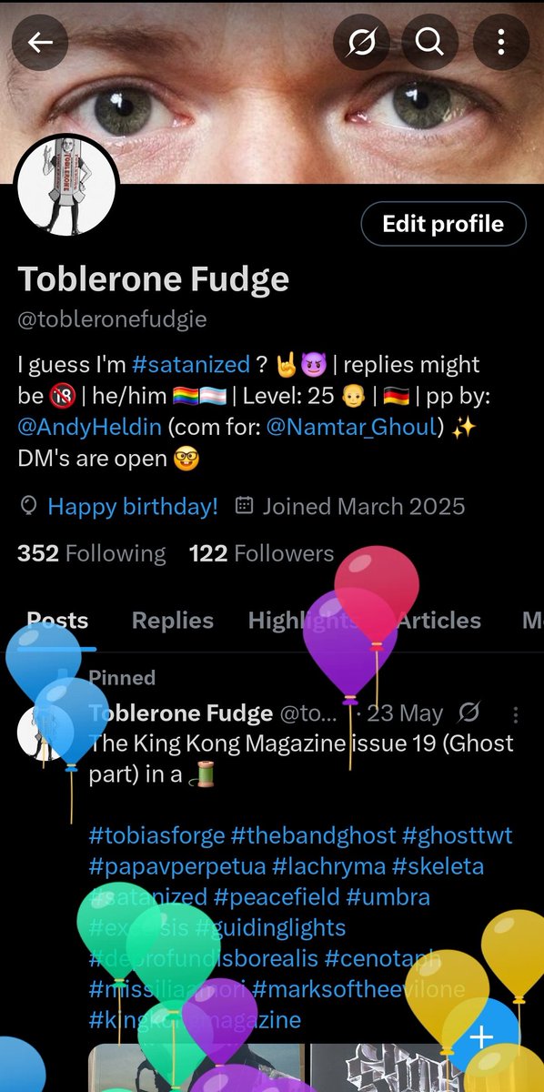 tobleronefudgie's tweet image. It&apos;s balloon day, I guess 😅