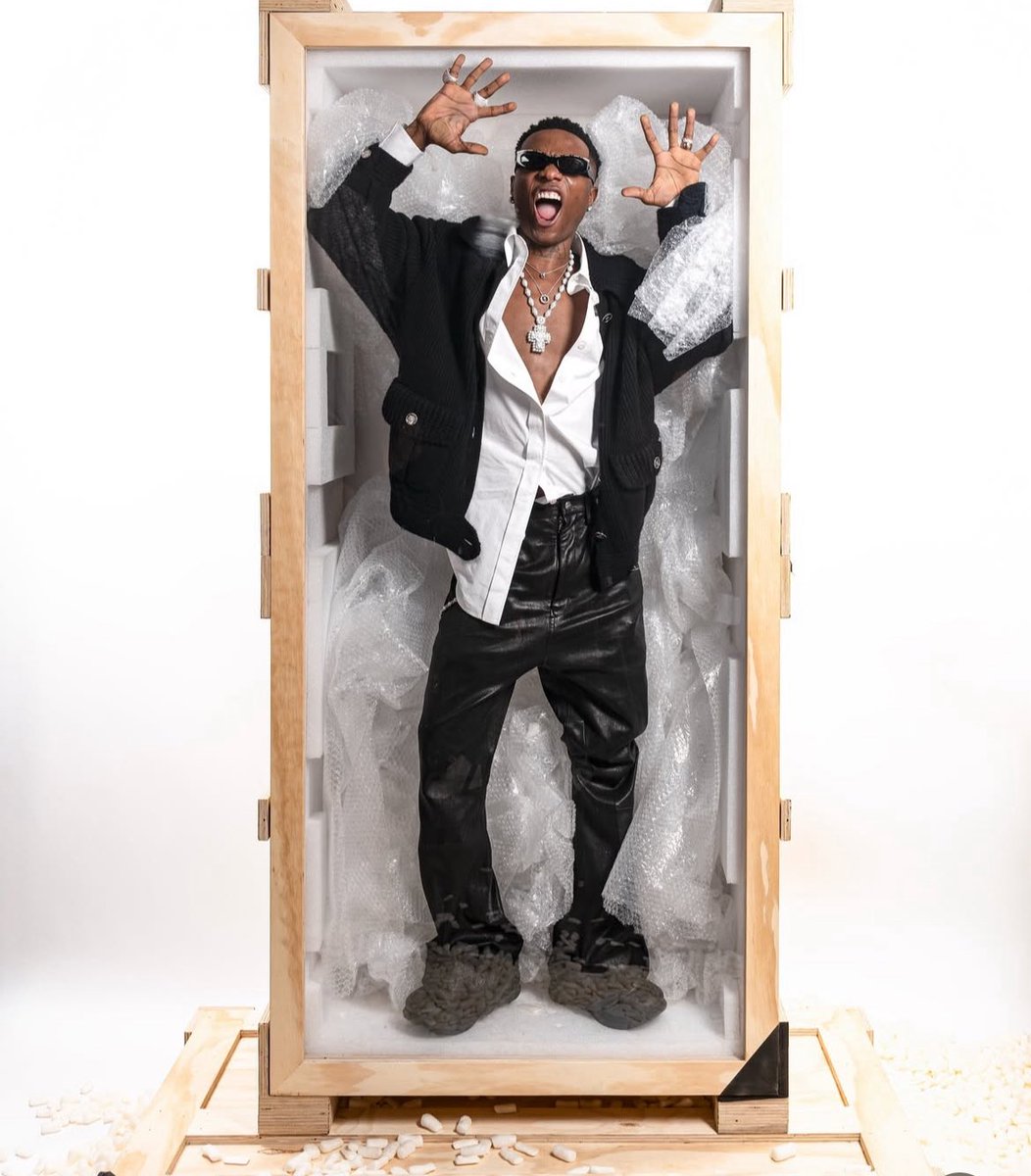 Fenzel_Dc's tweet image. Happy birthday Wizkid big 35 look good on you 
Machala Eleniyan 001 #wizkidat35 world wide star international  biggest bird 🦅🦅🦅.