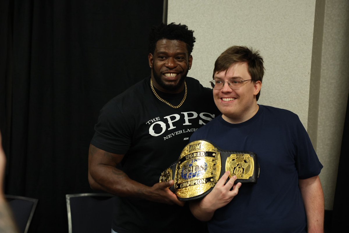 StarrcastEvents's tweet image. Meeting your favorite @AEW stars 🤩 #StarrcastTexas