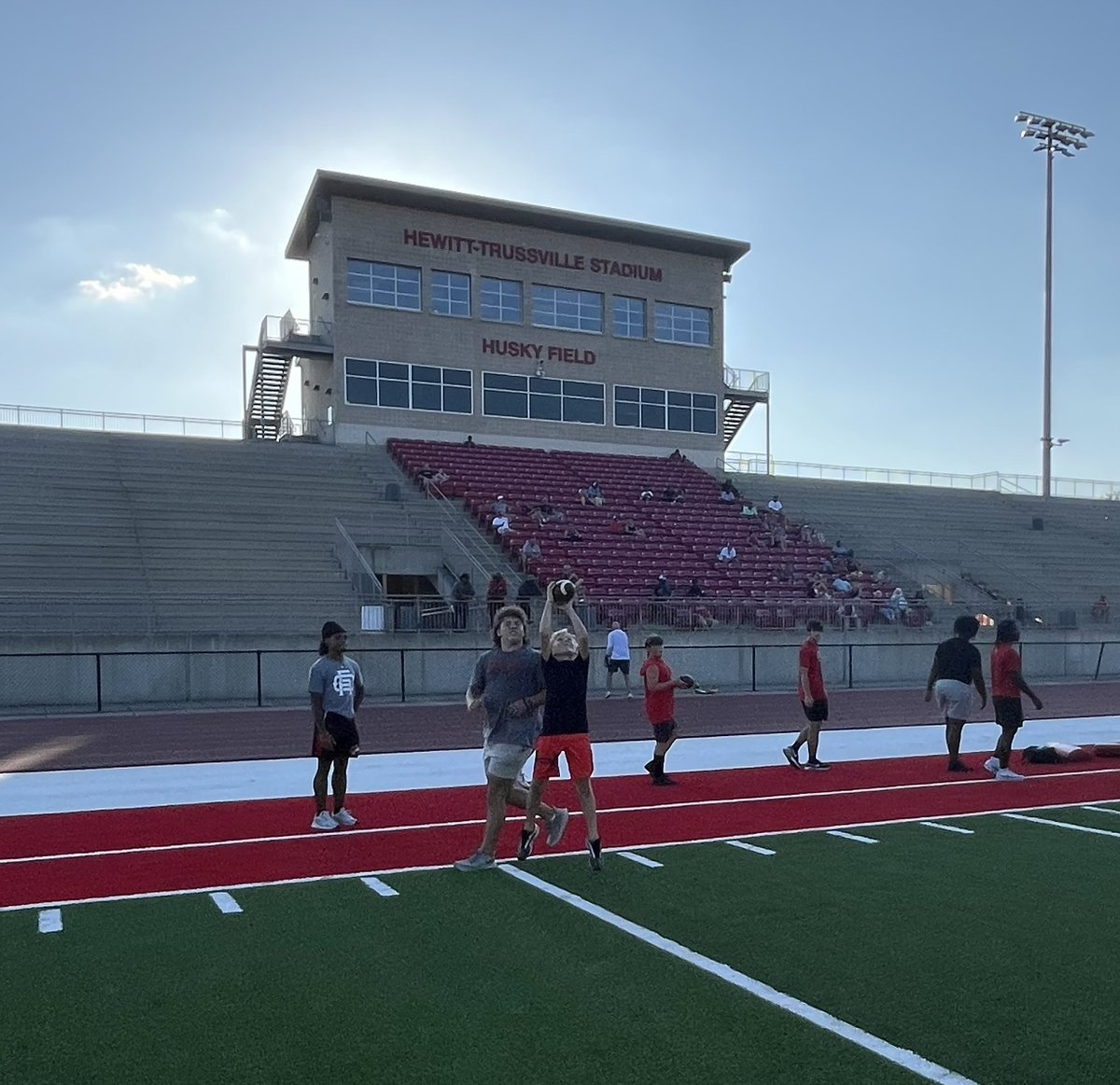 joshfloydHT's tweet image. Day 2 of youth football camp @HuskyFast #ProgramDevelopment