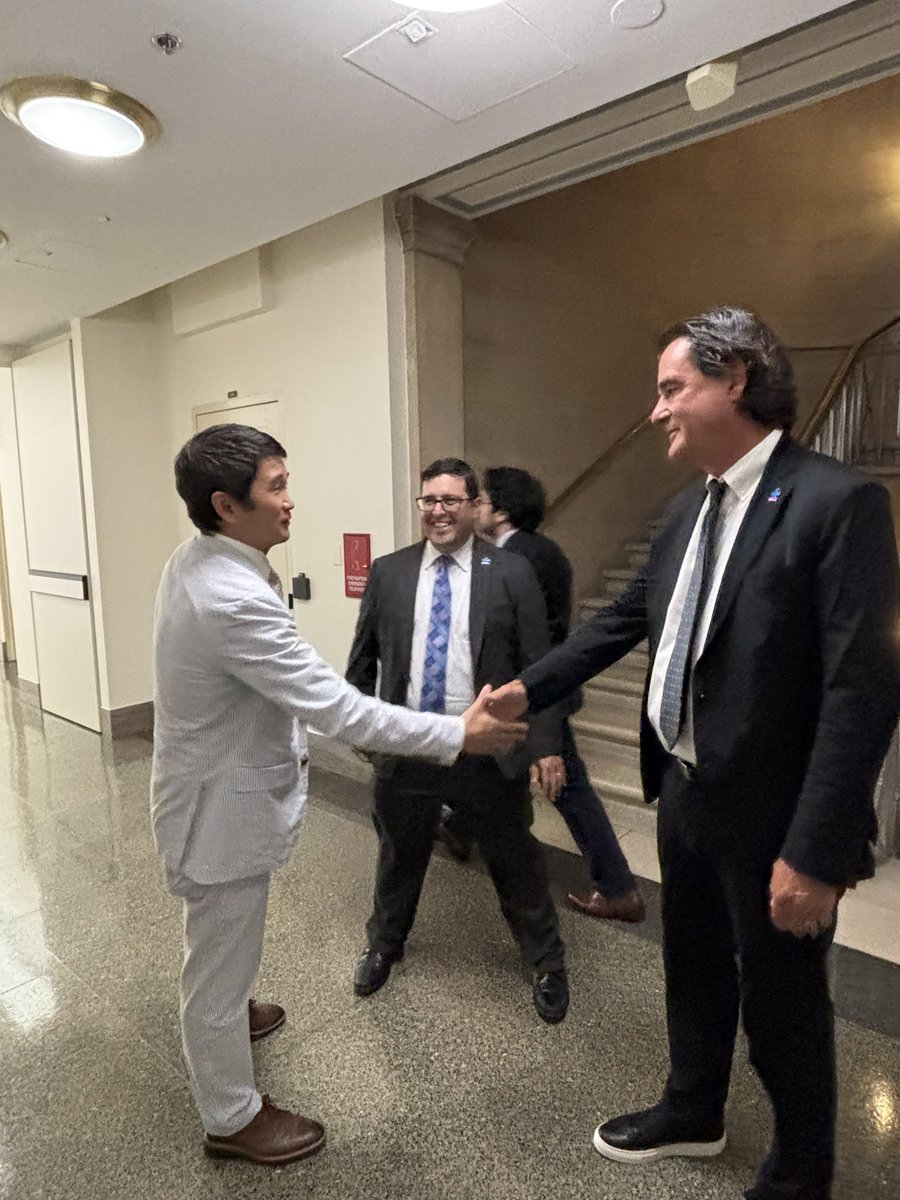 CongressMin's tweet image. I was delighted to meet with the President of @AutismSpeaks to discuss my bipartisan bill, the Autism Family Caregivers Act, and how we can best support families of children with intellectual disabilities.
I look forward to continuing to work with Autism Speaks to support our…
