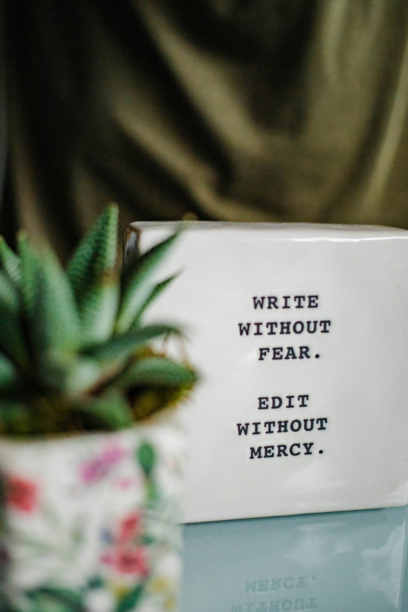 TechnicalWriti6's tweet image. 📝 Not all writing is created equal:

🎨 Creative – tells stories
💸 Copy – sells
🧠 Content – informs
🧭 UX – guides
⚙️ Tech writing – explains how stuff actually works

Clarity &amp;gt; Cleverness.
#TechWriting #WritersOfX #ContentDesign #DocsThatWork #WritingTips