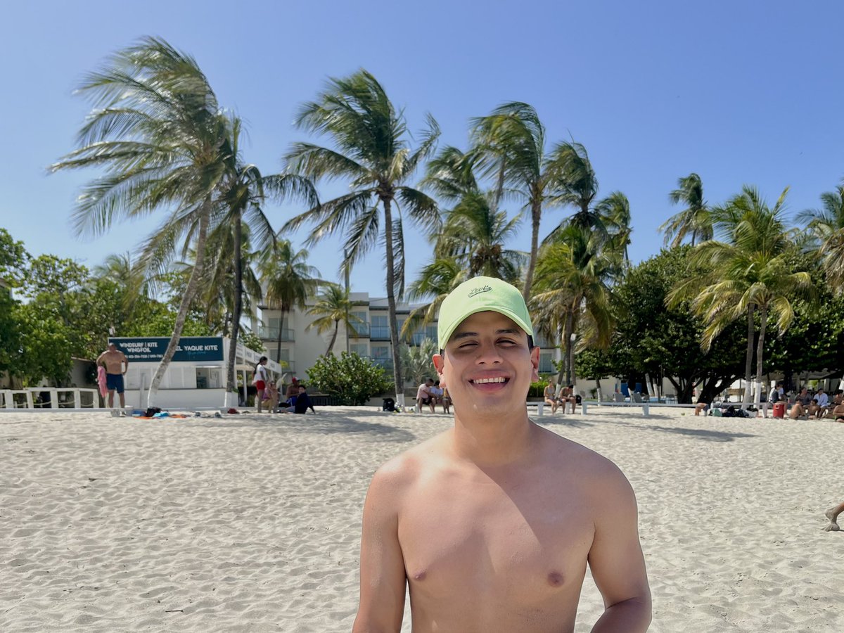 Jeanintriago_'s tweet photo. Que paraíso🇻🇪🌴 https://t.co/YoFqRr667f