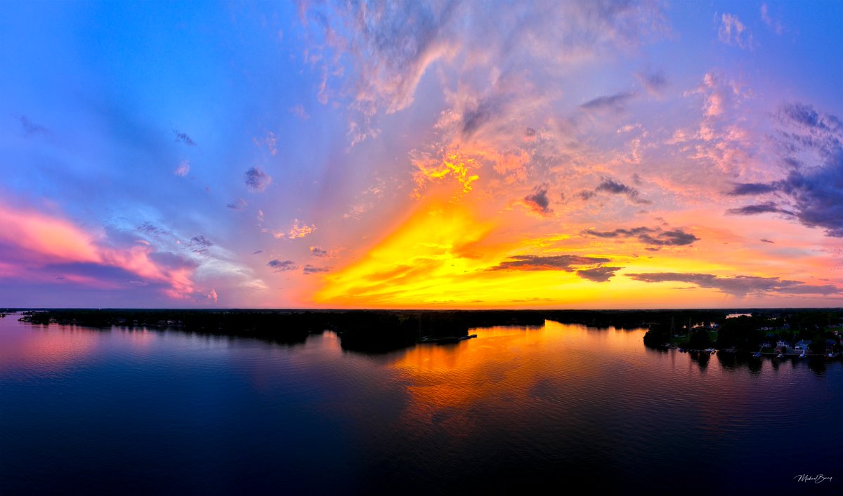 Wonderful colors in Tuesday's sunset over Morse.  <a href="/LindseyWTHR13/">Lindsey Monroe</a> <a href="/WTHRcom/">WTHR.com</a> <a href="/AnneMarieWTHR/">annemariewthr</a> <a href="/RyanMorseWx/">Ryan Morse</a> <a href="/StormHour/">#StormHour</a>