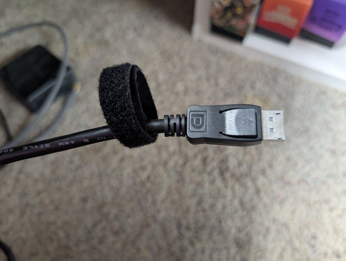 The new connector and cable for <a href="/club3d/">Club3D</a> is correct, heard back from their support. After 7 years they had to make new moulds. #TechSupport #CustomerService <a href="/tekwendell/">wendell</a>