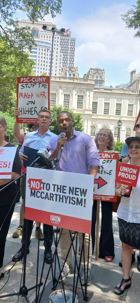 JabariBrisport's tweet image. Solidarity with @PSC_CUNY!
Solidarity with @UAW!
NY is a labor town. 🔥