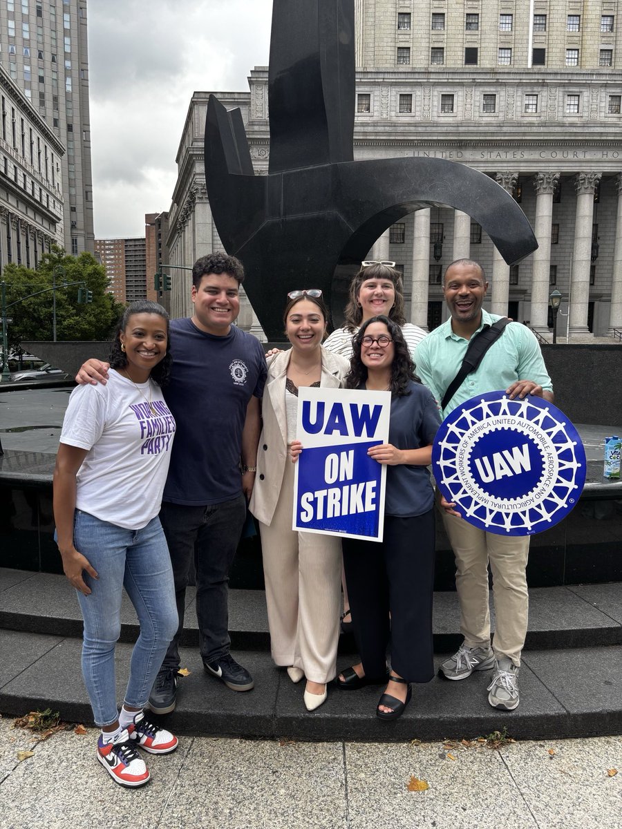 JabariBrisport's tweet image. Solidarity with @PSC_CUNY!
Solidarity with @UAW!
NY is a labor town. 🔥