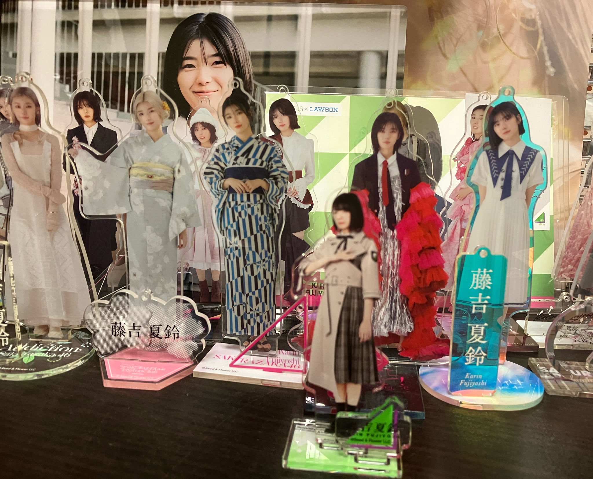 【限定オリジナル商品】藤吉夏鈴生写真＆新せ界アクスタ（オリジナル額装） 櫻坂46 藤吉夏鈴 アクスタ I want tomorrow to come - メルカリ
