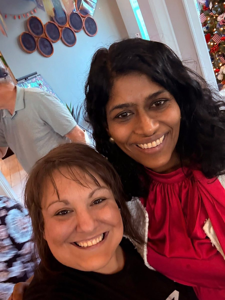 Thanks to FBCDP Chair Jennifer Cantu for conducting a series of listening tours! Tonight was Precinct 1. Onwards! 👊🏽💙 

#Katy #Democrats #fortbendcounty #FortBend