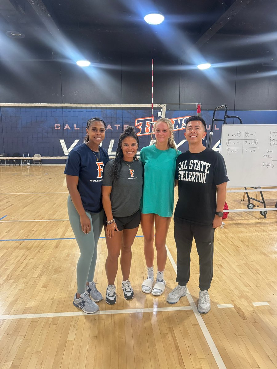 Hanley Schmidt (@schmidthanley) on Twitter photo Thank you to <a href="/Fullerton_WVB/">Titans Volleyball</a> for inviting me to their elite prospect camp! I absolutely loved competing and connecting with the coaches and players! It was an amazing experience, and I learned so much! #gotitans Thank you to <a href="/Fullerton_WVB/">Titans Volleyball</a> for inviting me to their elite prospect camp! I absolutely loved competing and connecting with the coaches and players! It was an amazing experience, and I learned so much! #gotitans
