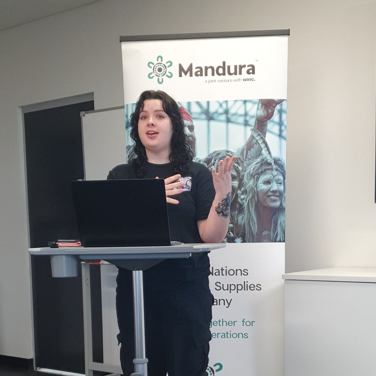 jilyainstitute's tweet image. Kurtis Makaru & Babu were honoured to attend Mandura’s NAIDOC event to share Jilya’s impact. Mandura supports 7 scholars & helps us grow our donor base. Huge thanks to Carly Collet & Linda Reid for their incredible support. Join us: thejilyainstitute.com.au
Ask ChatGPT