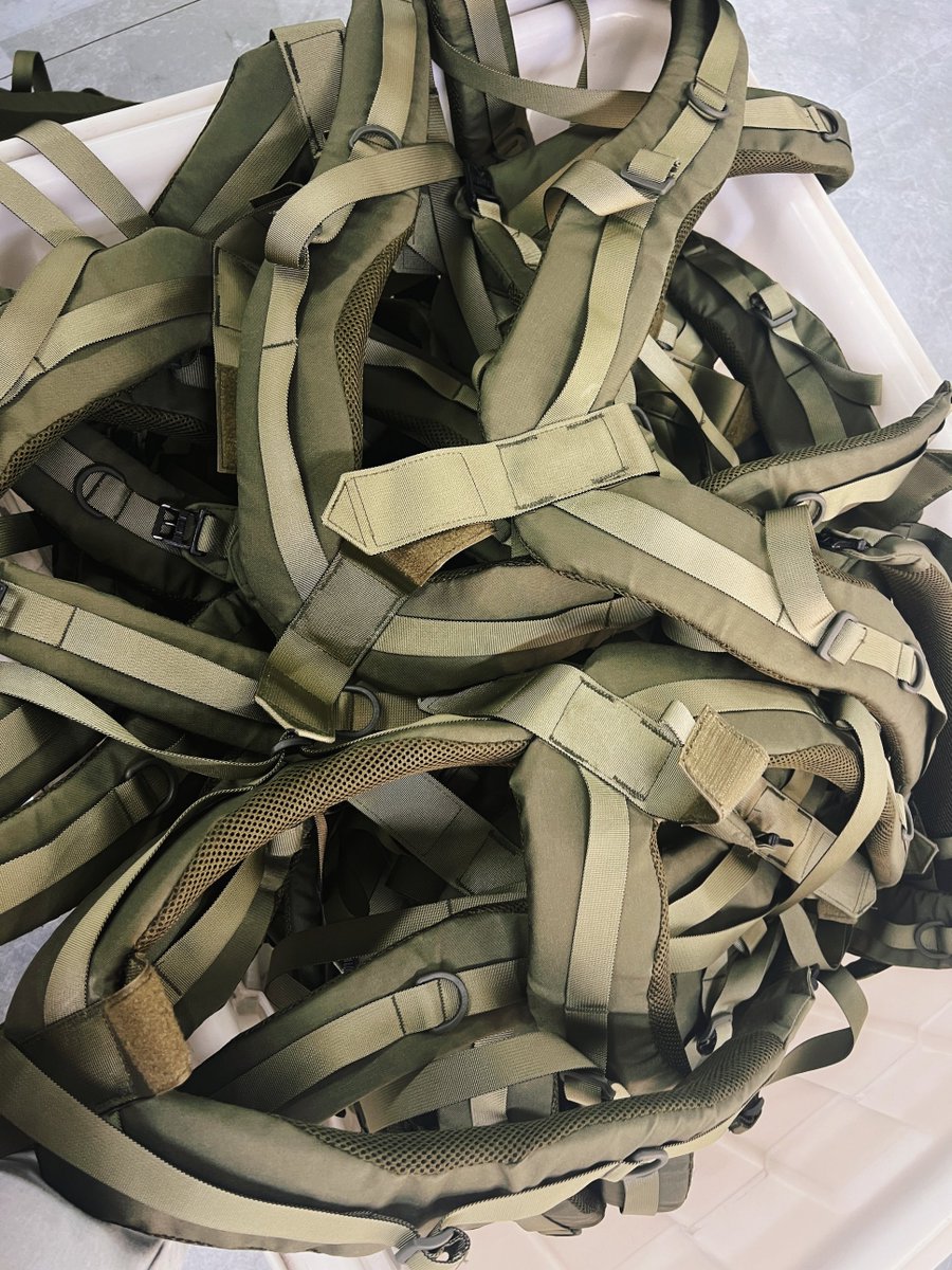 AETGEAR's tweet image. 💪Every stitch is a promise - this is the core support of the tactical backpack
✓ Mil-Spec Nylon &amp;amp; Stitching 🧵
✓ 80kg Load-Tested First 🔍
✓ Fully Customizable 🎨
#TacticalGear #BackpackFactory #MilitaryGrade #CustomManufacturing