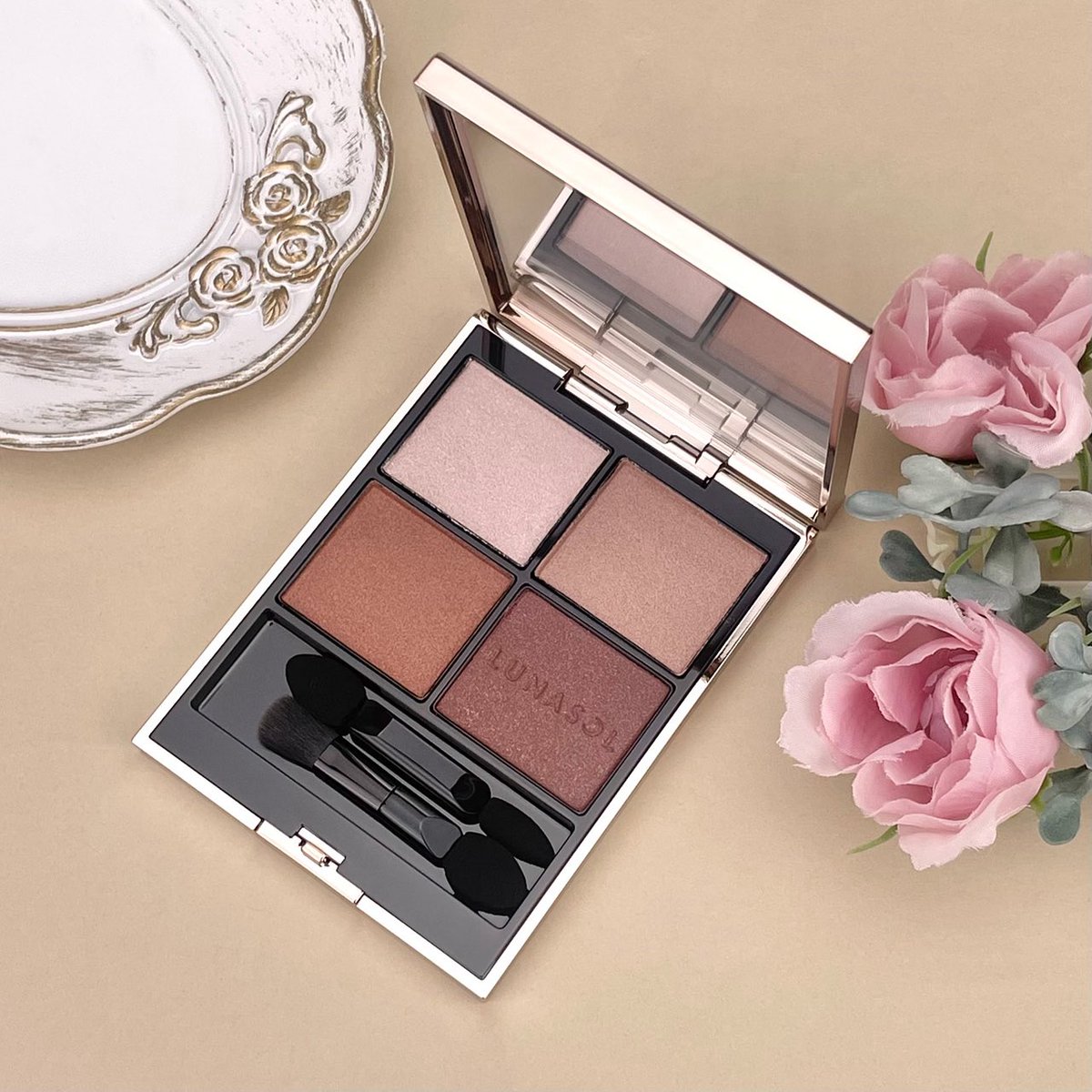 一部店舗限定】ルナソルのアイカラーレーションNに秋限定“ローステッド