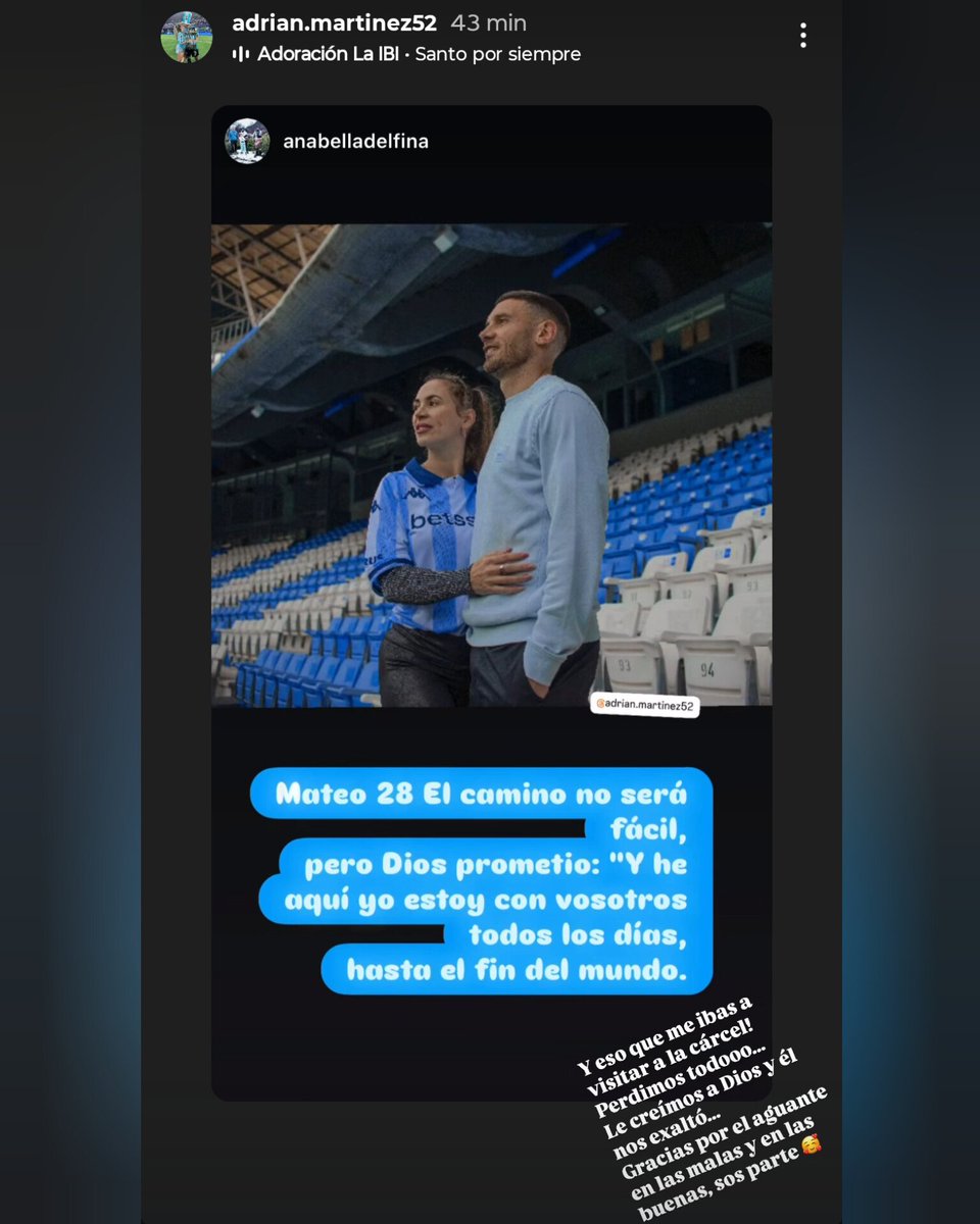 "Y ESO QUE ME IBAS A VISITAR A LA CÁRCEL..." 🙌💙 

👉 Maravilla Martínez le agradeció a su esposa por estar siempre presente tras renovar su contrato con #Racing.