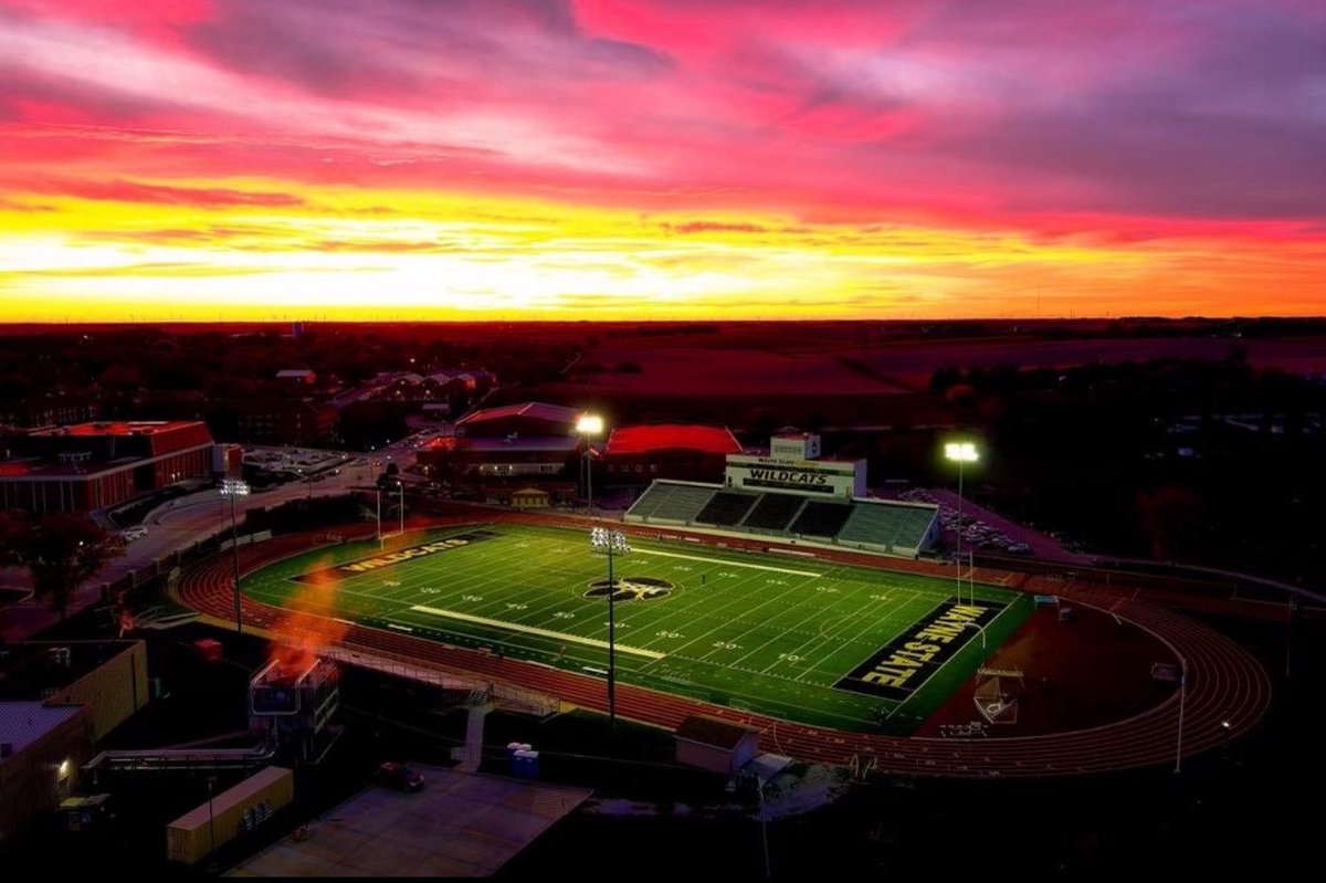 liamnorton_55's tweet image. After a great conversation with @brohach3 I am blessed to receive an offer from @WayneStFootball 
 @CoachHaberman @ShawnBlevins2 @GriffFootball @willanglin13