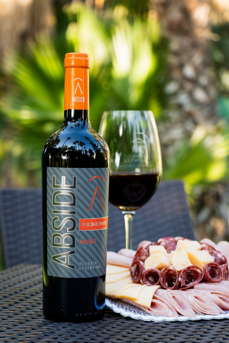 Nuestro #Abside RVA #malbec  proviene de nuestra finca en #lujandecuyo

Ya lo conocían?